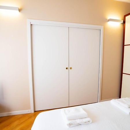 V12 Apartments - Alfieri 2A Новара Экстерьер фото