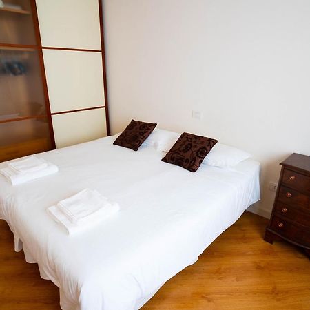 V12 Apartments - Alfieri 2A Новара Экстерьер фото