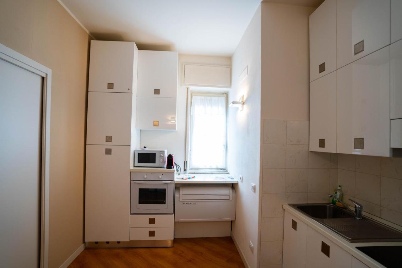 V12 Apartments - Alfieri 2A Новара Экстерьер фото