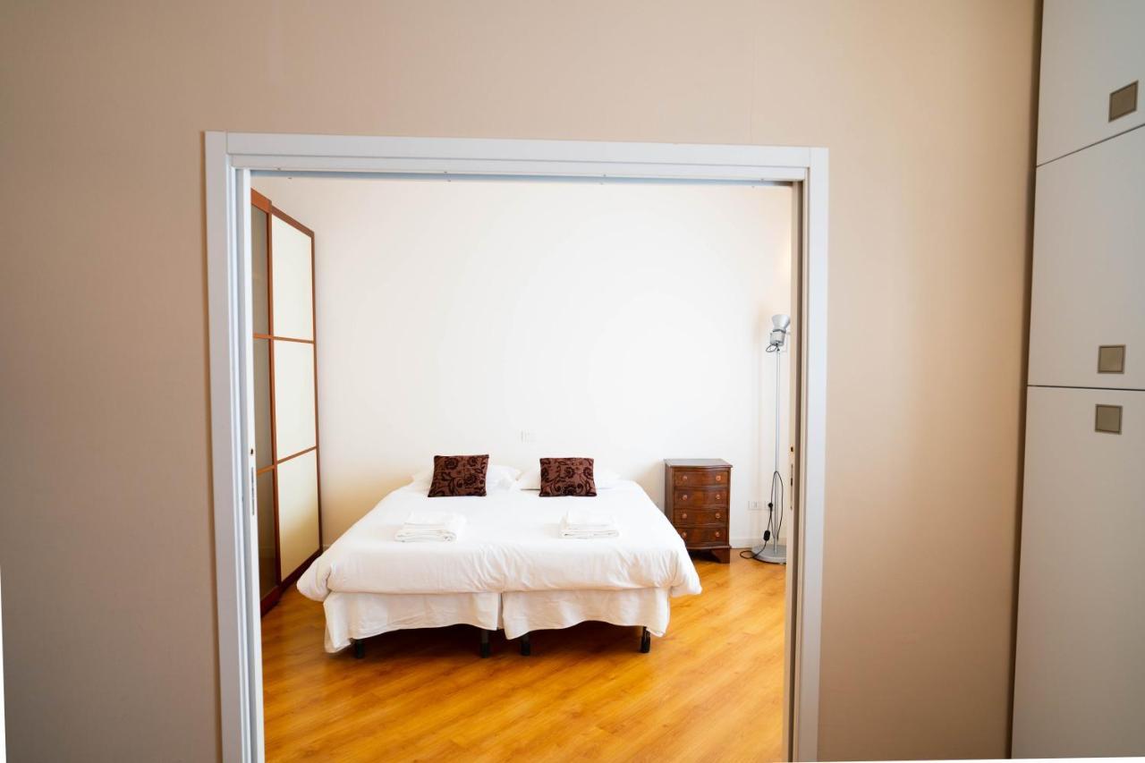 V12 Apartments - Alfieri 2A Новара Экстерьер фото