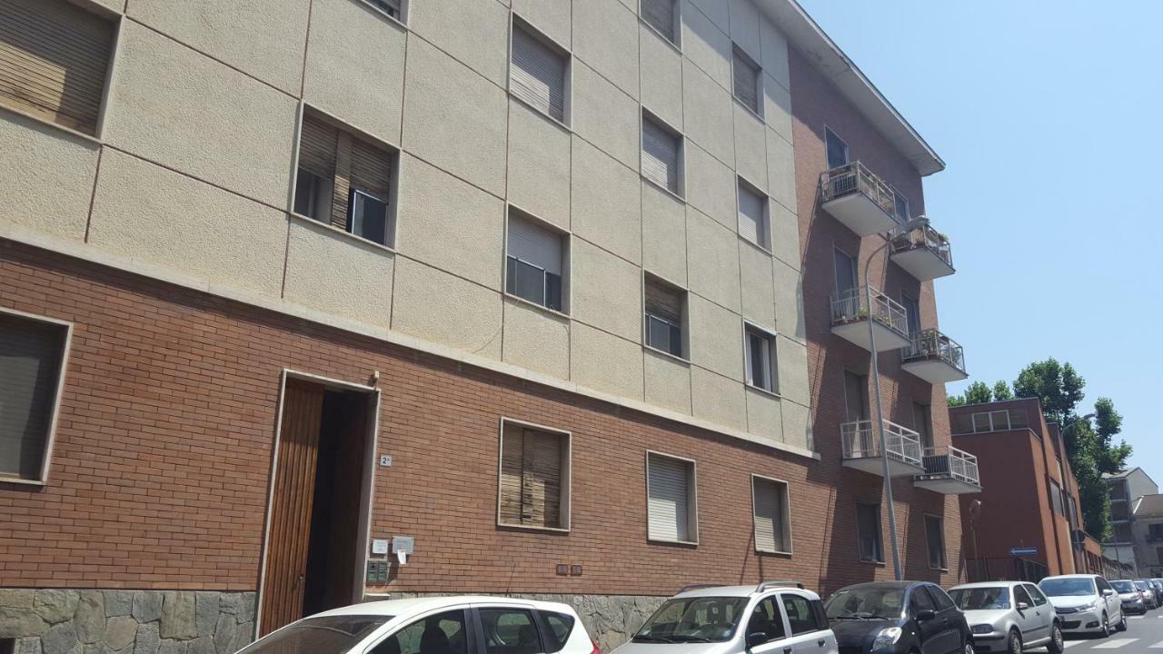 V12 Apartments - Alfieri 2A Новара Экстерьер фото